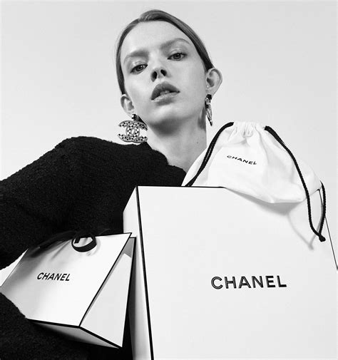 chanel hotline|chanel boutique official website.